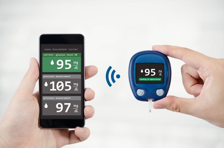 Glukomer s Bluetooth a synchronizovanie výsledku meraní
