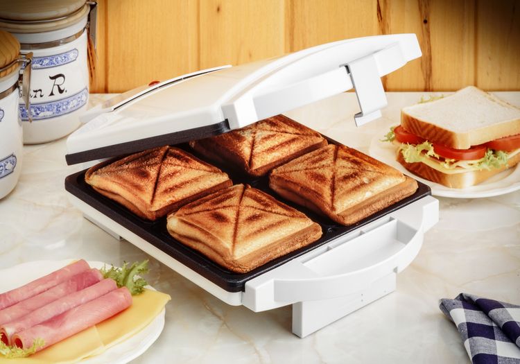 Ako vybrať toastovač na 4 sendviče?