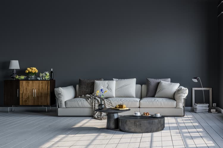 Sivá podlaha v obývačke, sivá sedačka v obývačke