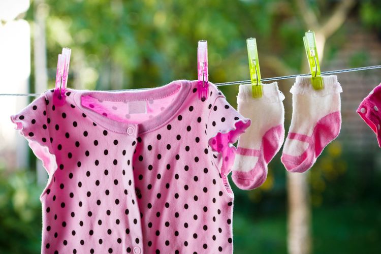 Nielen pranie, ale aj správne sušenie detského oblečenia je dôležité