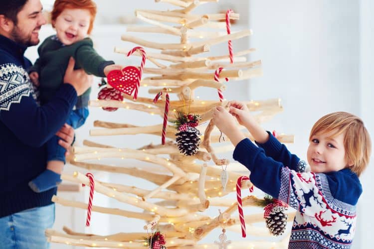 Ako vyrobiť netradičný vianočný stromček
