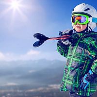 Ako vybrať detské lyže? Poradíme, aké zjazdové lyže pre deti sú najlepšie