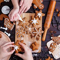 Vianočné vykrajovačky a formičky na 3D medovníky či čokoládu vykúzlia najlepšie vianočné pečivo