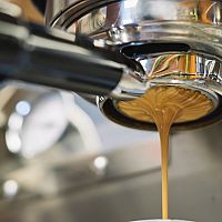 Ako vybrať kávovar? Najlepšie automatické, poloautomatické či kapsulové kávovary