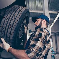 Ako vybrať zimné a letné pneumatiky? Dôležité sú rozmery či rýchlostný index