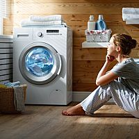Najčastejšie mýty o praní v práčke. Perte šetrne a efektívne