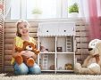 Domčeky pre bábiky z dreva, plastu aj kartónu