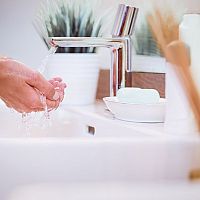 Ako ušetriť  vodu v domácnosti? Recyklácia vody a splachovanie použitou vodou