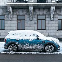 Starostlivosť o auto v zime/zazimovanie auta – umývanie, poťah na auto v zime, kontrola pneumatík