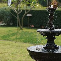 Akú fontánu do záhrady (solárna, kamenná, s osvetlením), cena, umiestnenie, starostlivosť