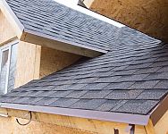 Zateplenie šikmej strechy medzi, pod alebo nad krokvami – postup