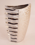 Široká váza strieborná, rebrovaná, 26 cm