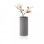 Sivá váza Blomus Bouquet, výška 24 cm
