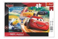 Trefl Trefl Puzzle doskové Cars / Boj o víťazstvo 33x23cm 15 dielikov 31277